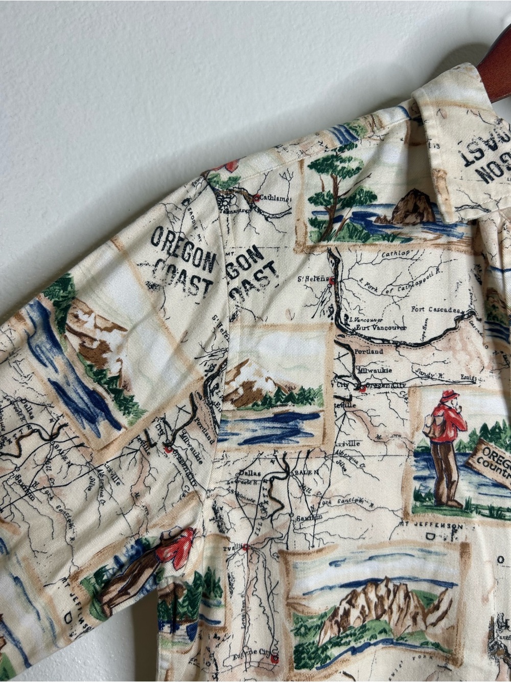 Pendleton 100% Cotton Oregon Coast Novelty Print Button Down Long Sleeve Top - Picture 13 of 16